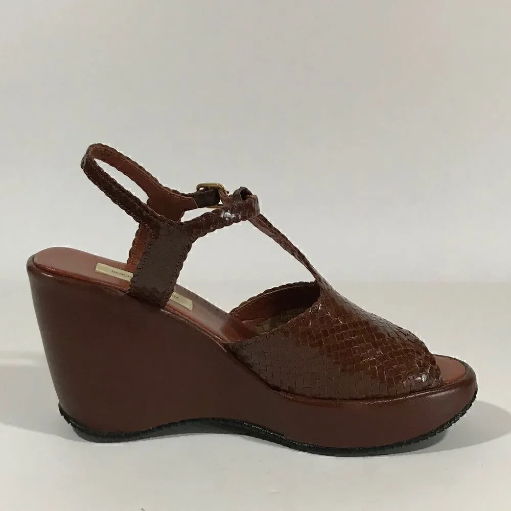 Pons Quintana Brn Woven T-Strap Peep-Toe Platforms
